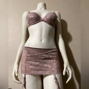Victoria's Secret Bra 34B Angels Floral Lace Panty Garter & Skirt Set 3pcs 🆕